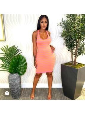 SPORTY DRESS – SIZE M/L